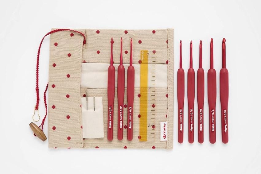 Tulip Etimo Red Crochet Hook Set with dots case