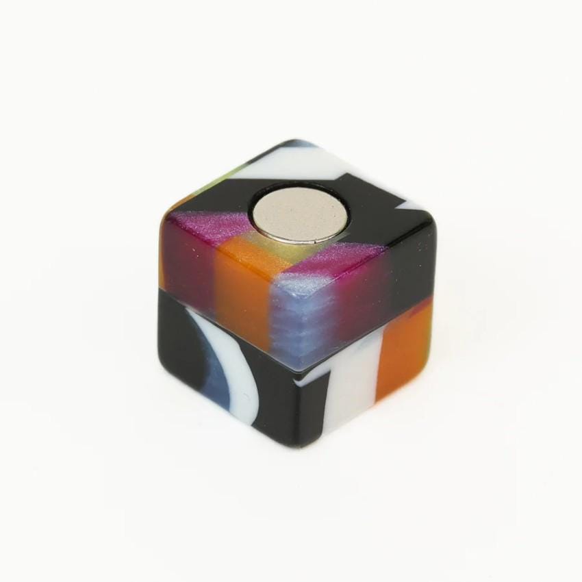 Cohana Sabae Acetate Needle Minder, Wisteria Pastel (Magnetic Sewing Tool)