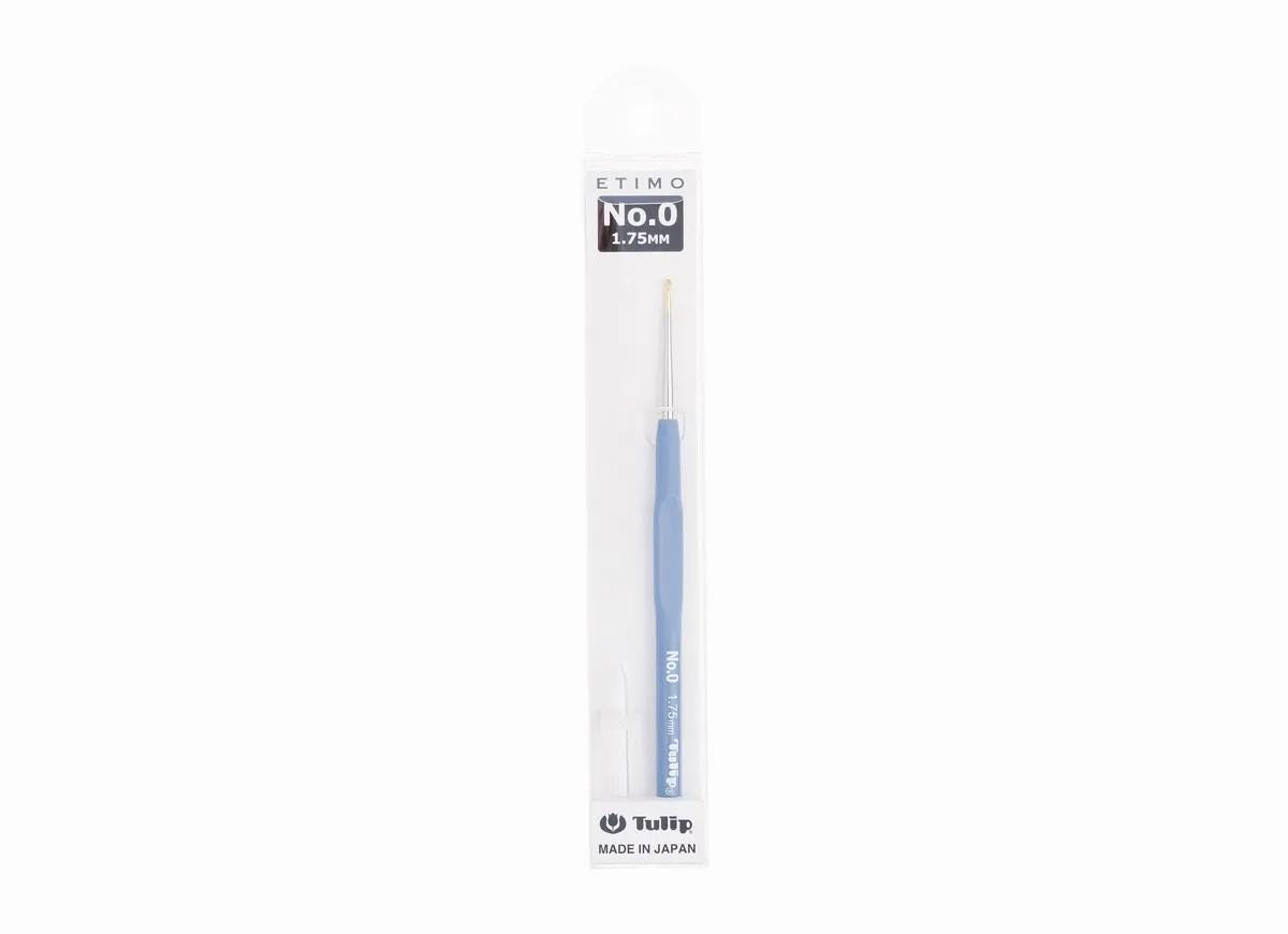 A blue and white paintbrush with a white handle and a black label that reads "ETINO No.0" and "1.75cm".