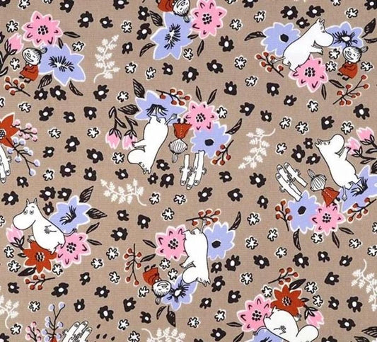 The image is a fabric with a floral pattern featuring various flowers and Moomo characters. The pattern is composed of small flowers and leaves scattered throughout the fabric, creating a visually appealing and intricate design.