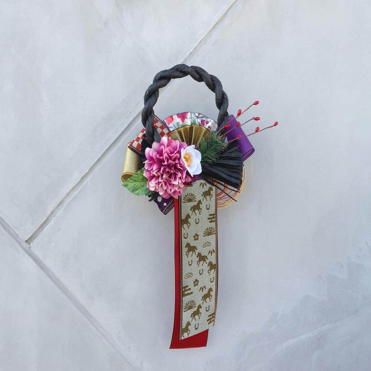 Tatami Edge Tape, Japanese Jacquard Trim | Lucky Horse Design | White x Gold